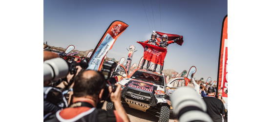 Toyota Hilux de Al-Attiyah/Baumel vence o Dakar 2022