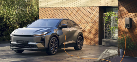 Toyota apresenta o SUV ELÉTRICO C-HR+, com oferta exclusiva para reservas online