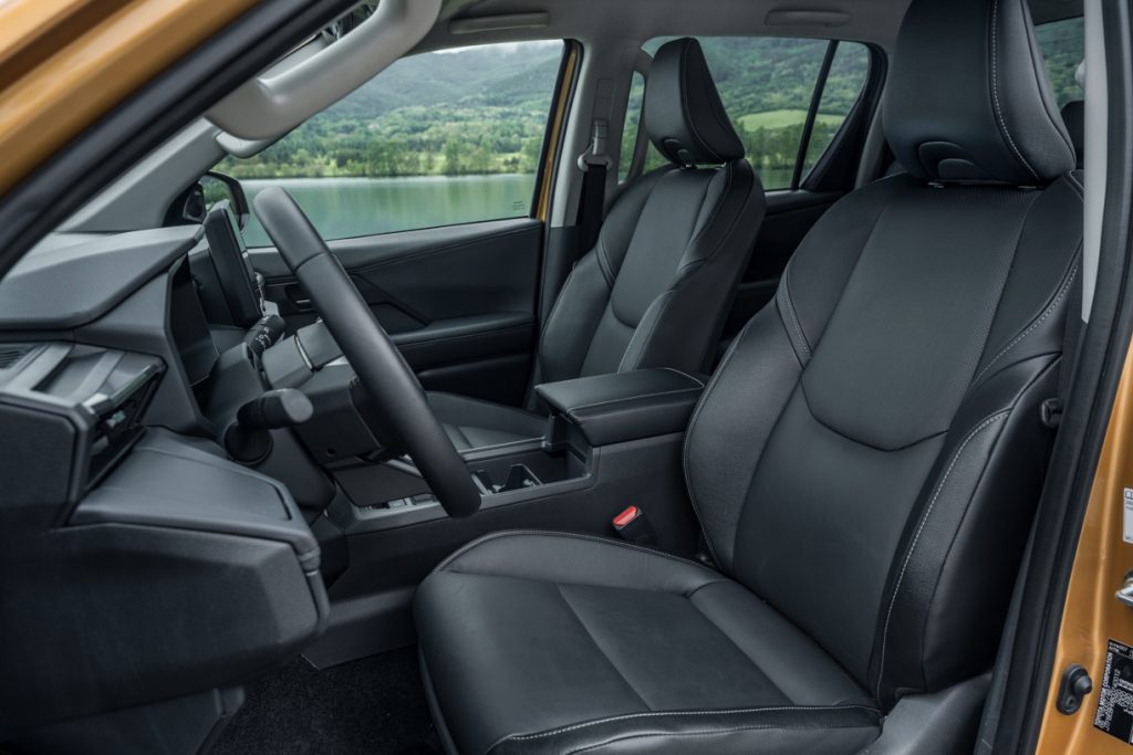 interior de um veículo toyota
